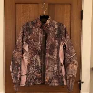 Awesome ladies hunting jacket!